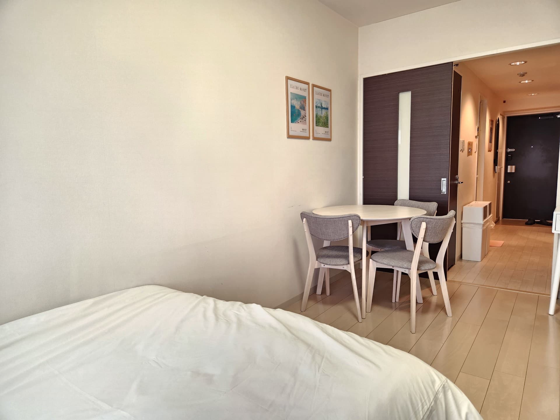 ROOMS 14